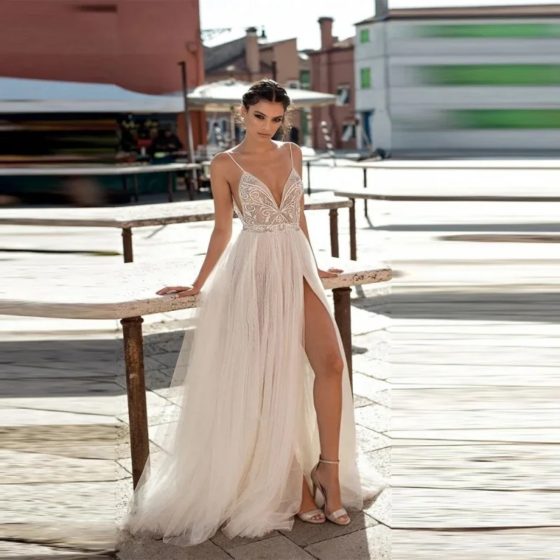 Sparkling Lace Print A-Line Bridal Gowns Fashion Sexy High Fork Wedding DressesBanquet Vestidos De Novias Customized
Sparkling Lace Print A-Line Bridal Gowns Fashion Sexy High Fork Wedding DressesBanquet Vestidos De Novias Customized