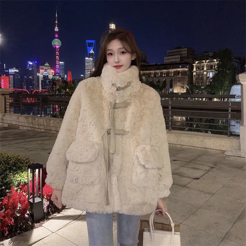 Women's Fashion Fur Coat Autumn Winter Warm Faux Fur Fleece Jacket Lamb Wool Thickened Female Chic Outwear Top Clothing
Women's Fashion Fur Coat Autumn Winter Warm Faux Fur Fleece Jacket Lamb Wool Thickened Female Chic Outwear Top Clothing