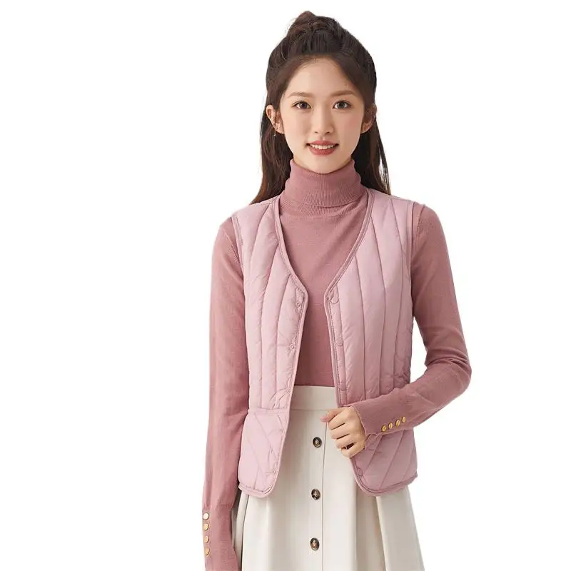 Women's Autumn Winter New V-Neck Ultra Light Down Double sided Vest Hot Selling Cozy Chic Solid Color Warm Portable Waistcoat
Women's Autumn Winter New V-Neck Ultra Light Down Double sided Vest Hot Selling Cozy Chic Solid Color Warm Portable Waistcoat