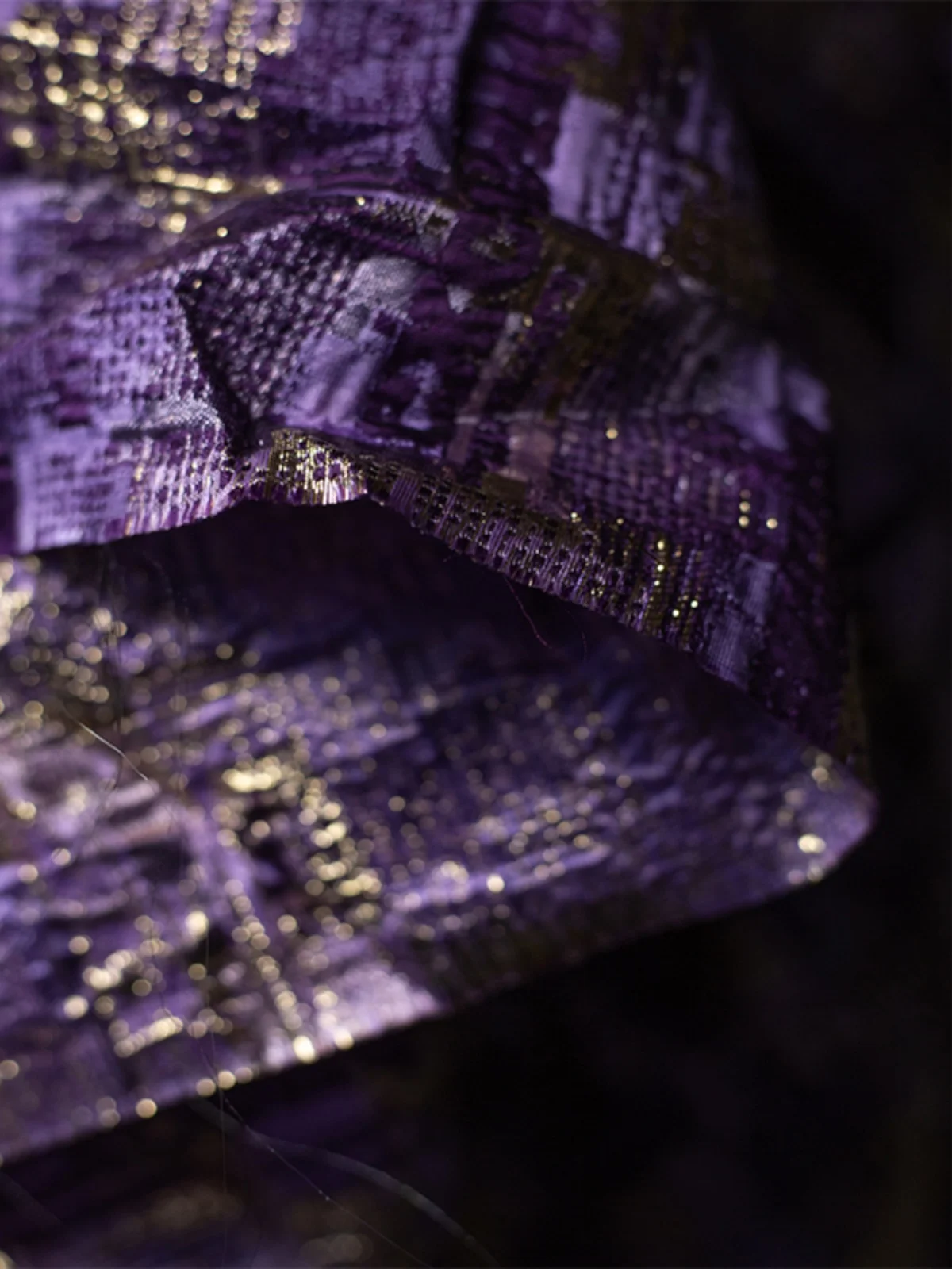 Purple Silk Heavy Texture Jacquard Fabric Vintage Newspaper Puffy Skirt Wide and Plastic Designer
Purple Silk Heavy Texture Jacquard Fabric Vintage Newspaper Puffy Skirt Wide and Plastic Designer