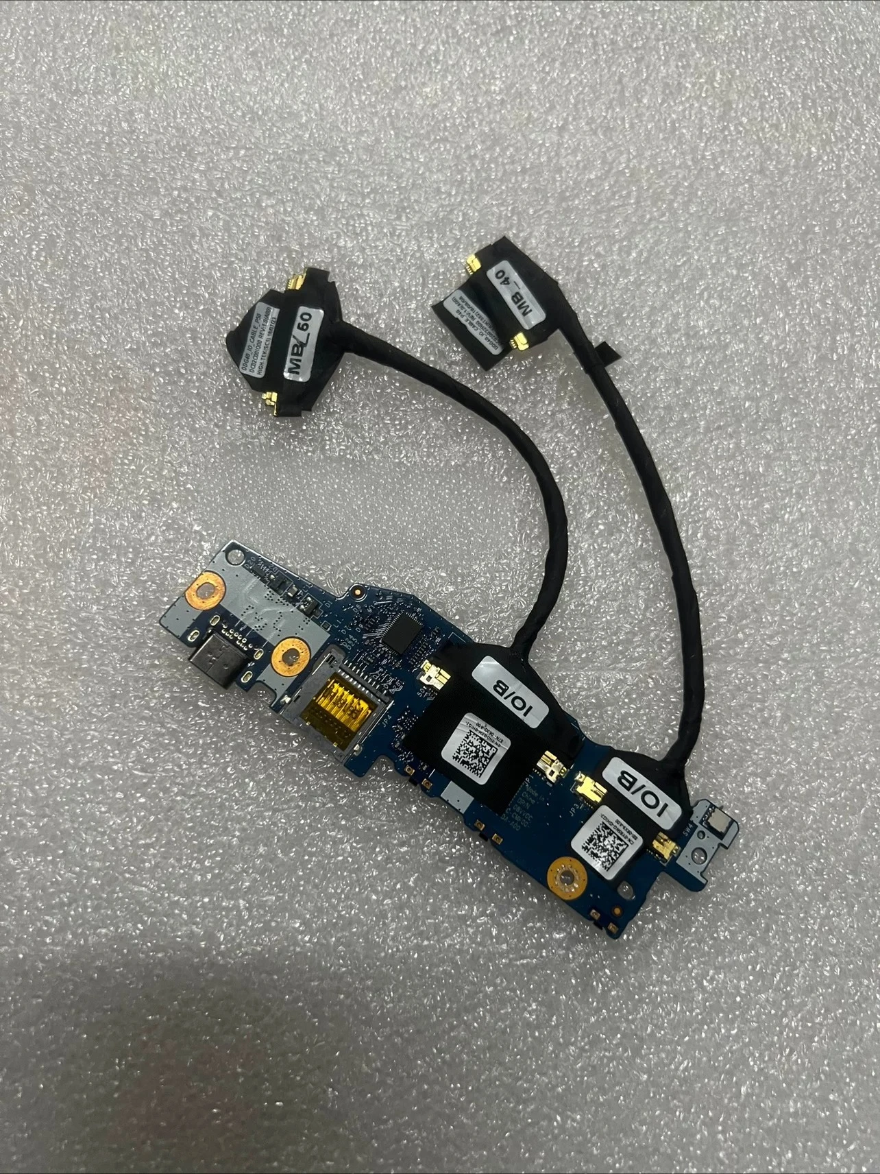 For Dell DELL Inspiron Chromebook 14 7486 Card Reader Small Board Switch Small Board LS-G292P
For Dell DELL Inspiron Chromebook 14 7486 Card Reader Small Board Switch Small Board LS-G292P