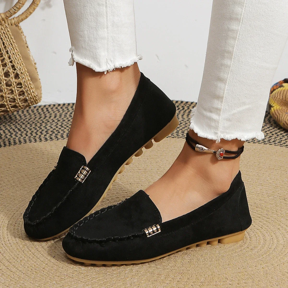 Spring and Autumn Fashion New Round Toe Solid Color Casual Daily Comfortable Elegant Shallow Mouth Women's Flat Shoes
Spring and Autumn Fashion New Round Toe Solid Color Casual Daily Comfortable Elegant Shallow Mouth Women's Flat Shoes