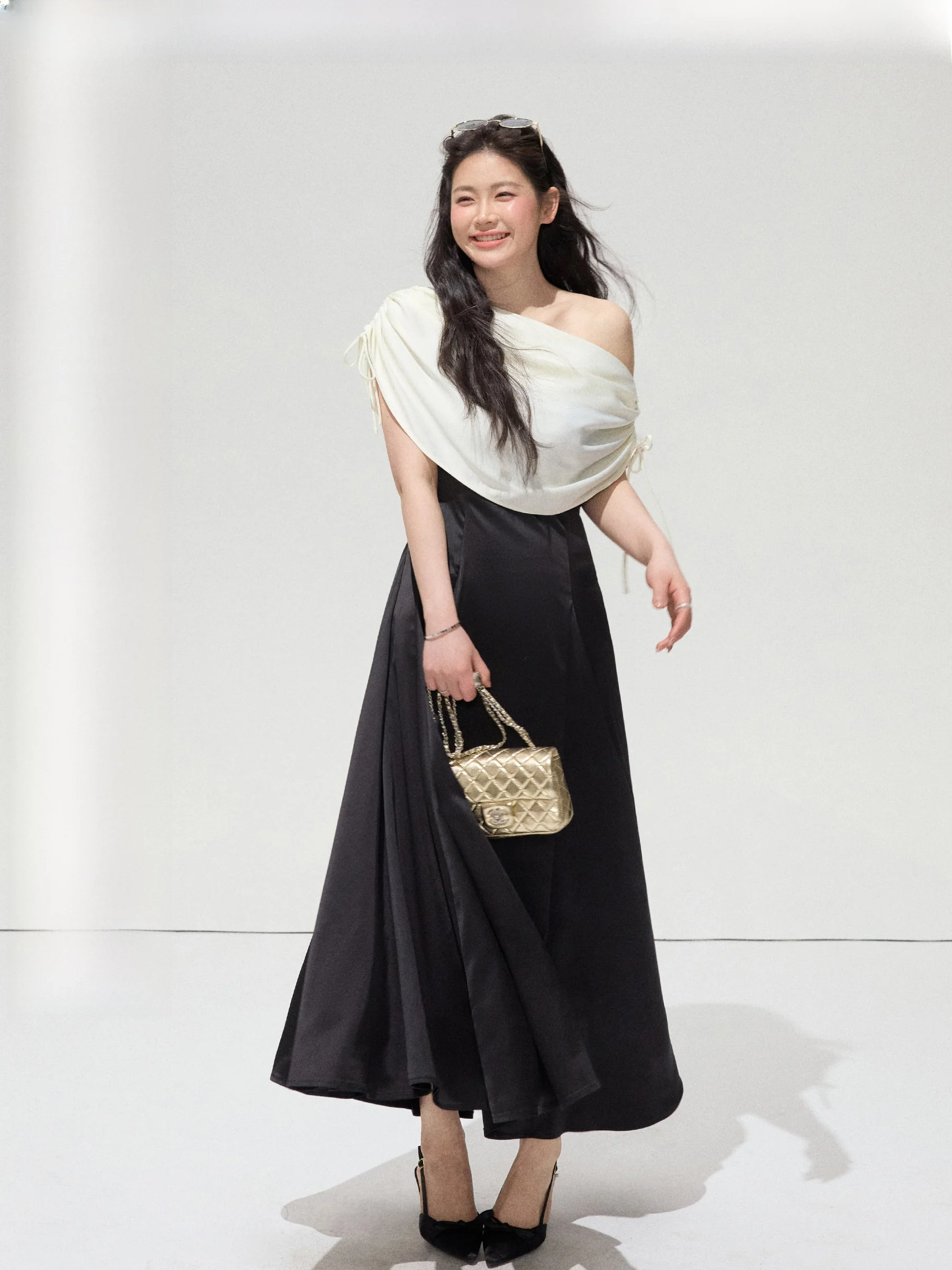 JULULOOK Studio "Swaying Silhouette" plus Size Black White Color Block Asymmetrical Shoulder Fish Tail Dress Long Summer Gown
JULULOOK Studio "Swaying Silhouette" plus Size Black White Color Block Asymmetrical Shoulder Fish Tail Dress Long Summer Gown