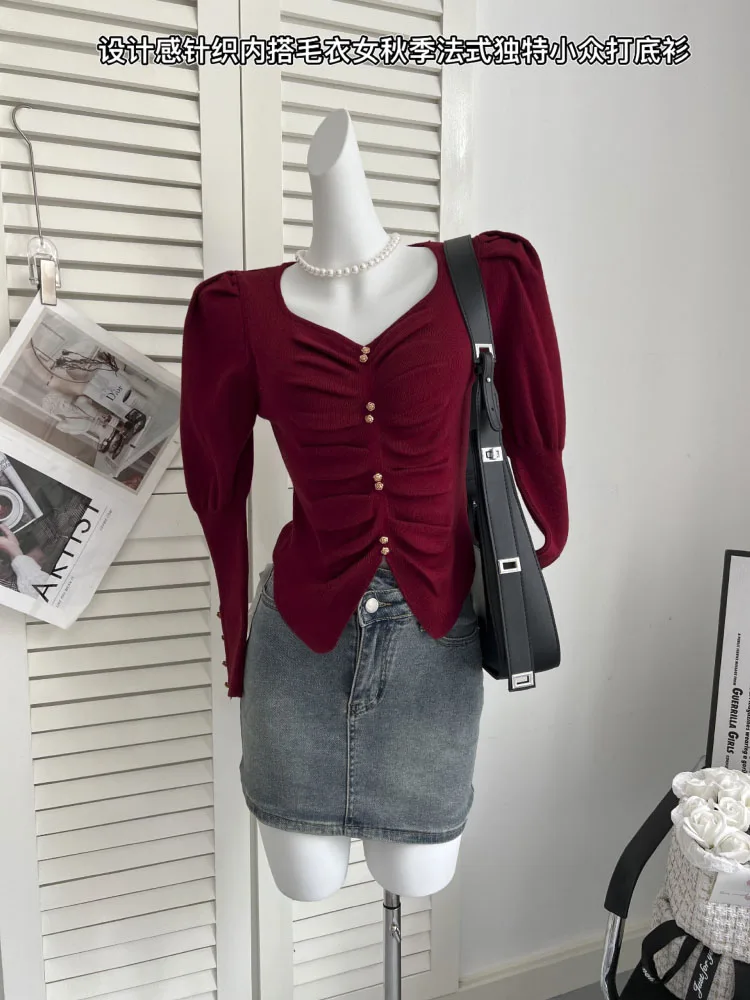 Retro Red Sexy Sweater V-neck Pleated Slim-fit Bubble Long Sleeve Y2K Elegant Ladies Sweater Knitted Street Loose Women New Tops
Retro Red Sexy Sweater V-neck Pleated Slim-fit Bubble Long Sleeve Y2K Elegant Ladies Sweater Knitted Street Loose Women New Tops