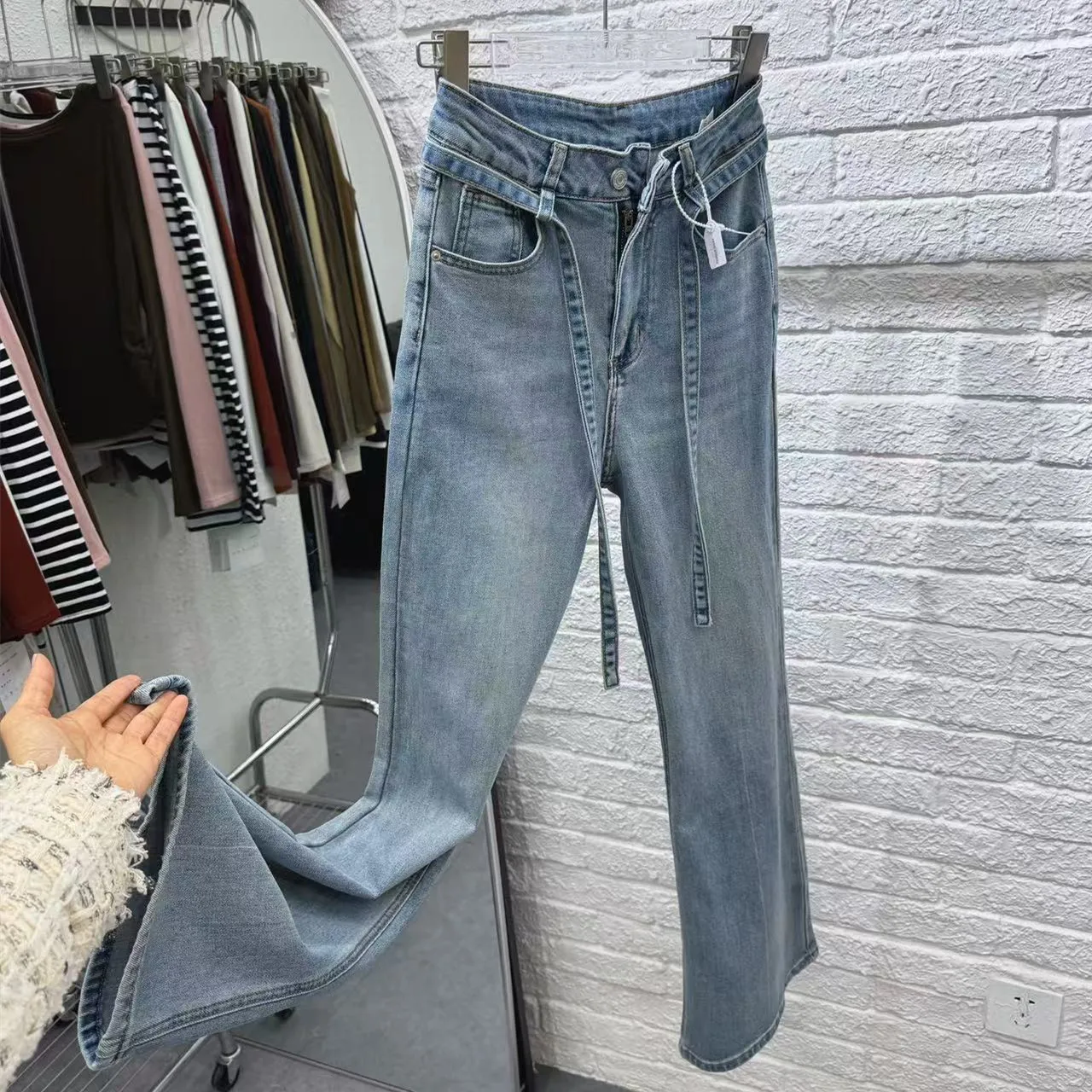 High Waist Bell Bot Jeans Women's Spring Summer Faion Design Slimming Drapey Light Blue Straight Leg Denim Floor-Length ...
High Waist Bell Bot Jeans Women's Spring Summer Faion Design Slimming Drapey Light Blue Straight Leg Denim Floor-Length ...