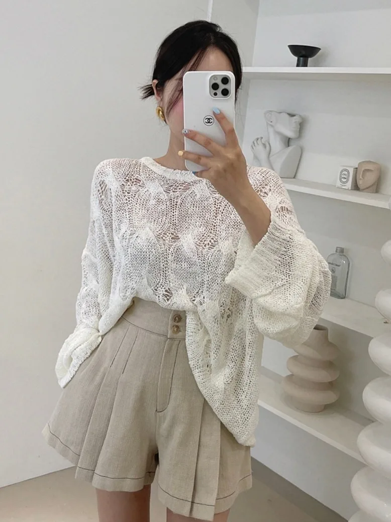 Korean Style Long Sleeve Knitted Top High Waist Loose Women's Fashion Set Hollow out See through Wide Leg Short Pants
Korean Style Long Sleeve Knitted Top High Waist Loose Women's Fashion Set Hollow out See through Wide Leg Short Pants