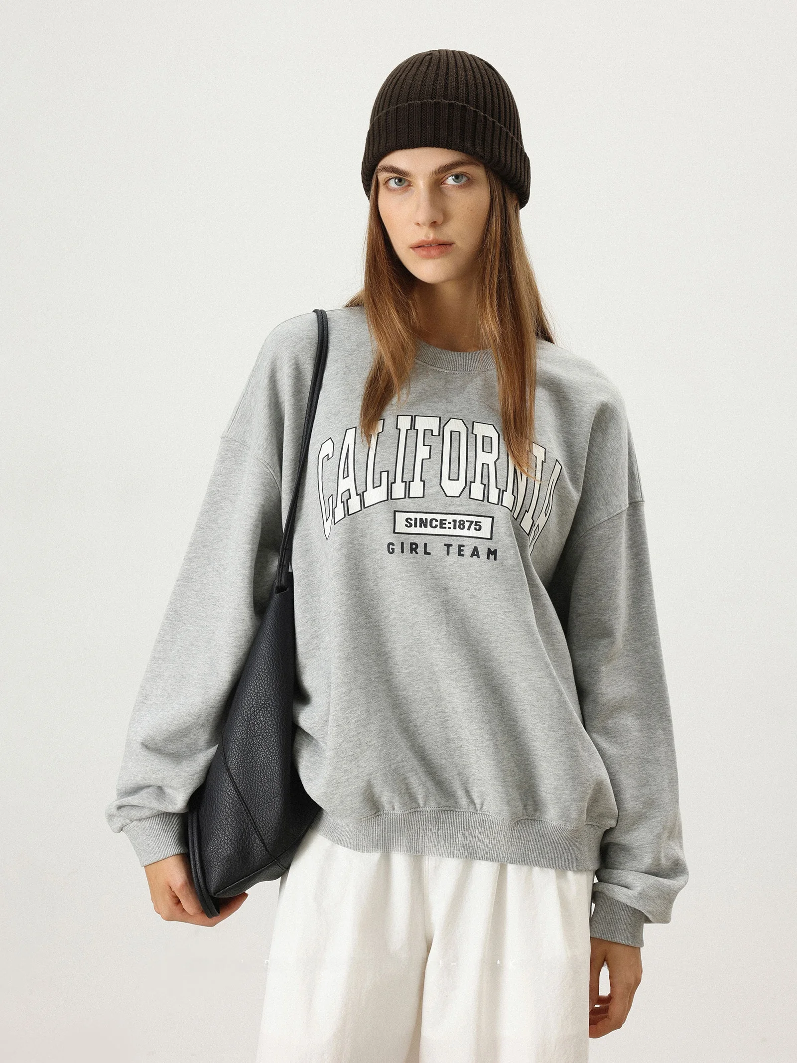 Classic California Cotton Sweatshirt 100% Pure Cotton round Neck Printed Lettering Loose Fit Women's Hoodie by THESOONG
Classic California Cotton Sweatshirt 100% Pure Cotton round Neck Printed Lettering Loose Fit Women's Hoodie by THESOONG