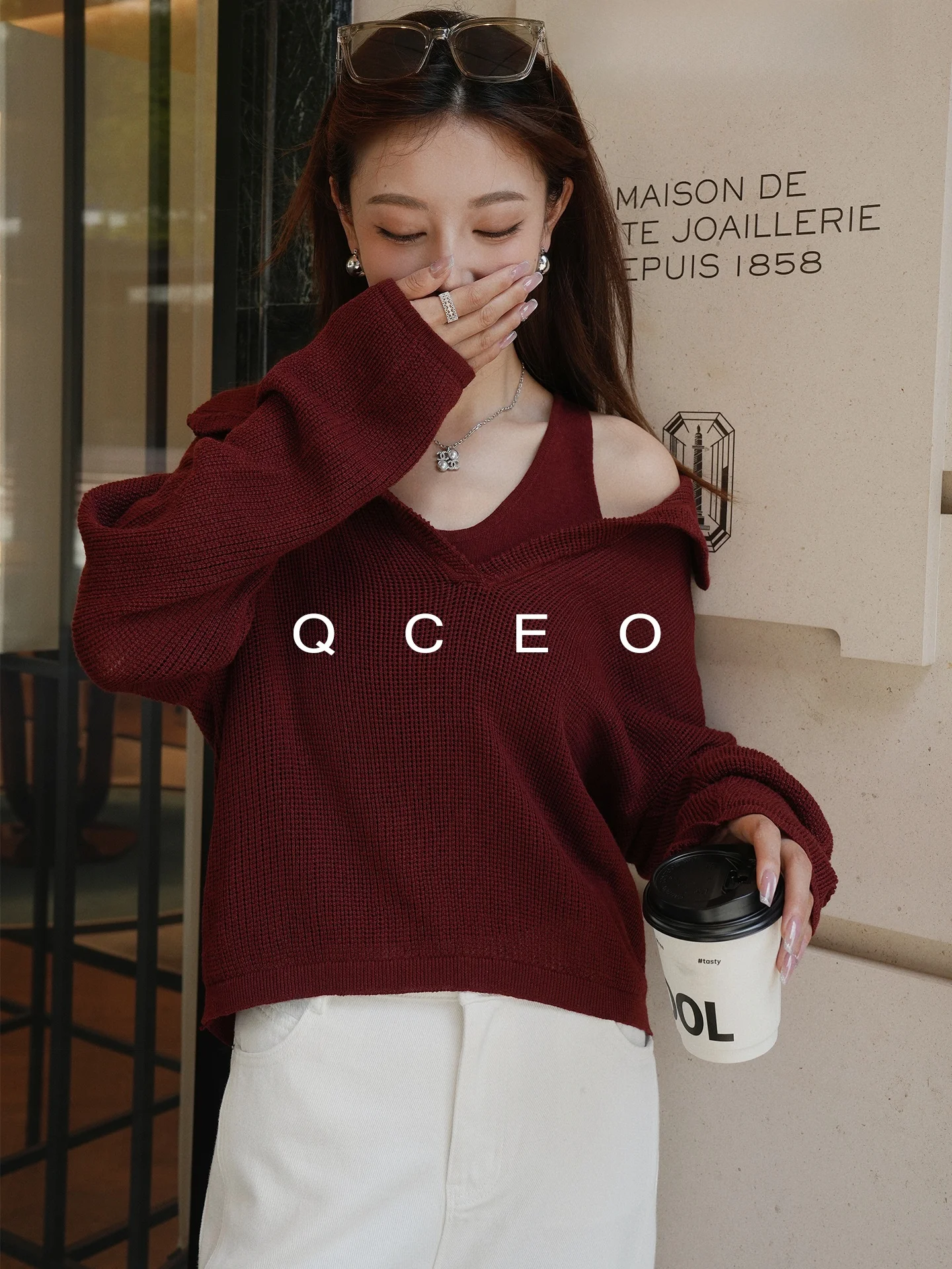 QCEO Вязаный комплект из свитера и жилета, повседневный комплект с длинным светом и отложным воротником, женская модная осенняя одежда, удобная дышащая двух...
QCEO Вязаный комплект из свитера и жилета, повседневный комплект с длинным светом и отложным воротником, женская модная осенняя одежда, удобная дышащая двух...