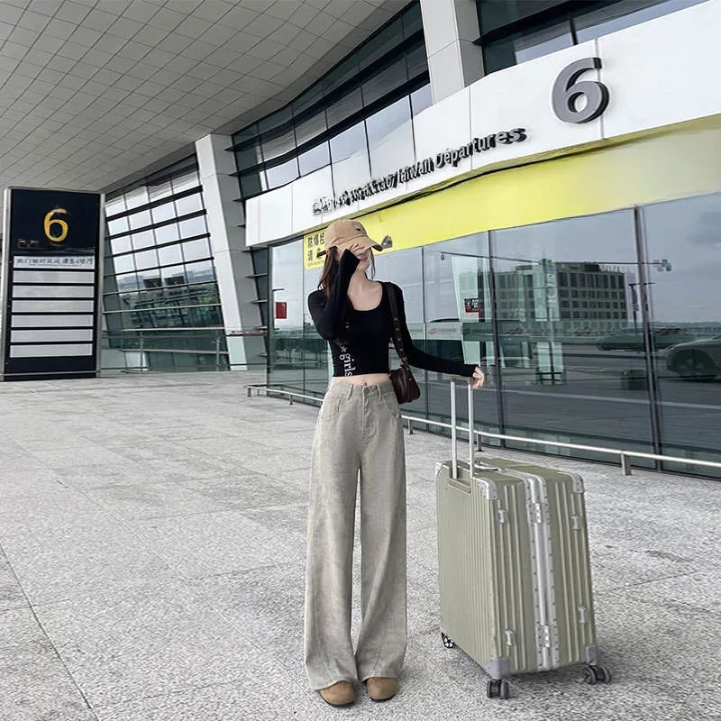 American Style plus Size Women's Jeans High Waist Wide Leg Loose Fit Versatile Autumn Winter New Arrival Floor Length Pants
American Style plus Size Women's Jeans High Waist Wide Leg Loose Fit Versatile Autumn Winter New Arrival Floor Length Pants