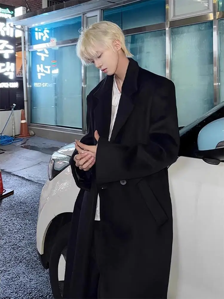 Мужское зимнее шерстяное пальто средней длины с двубортной застежкой, подкладкой на плечах, высокой талией, длиной до колена, крой Stand Fit, полиэстер
Мужское зимнее шерстяное пальто средней длины с двубортной застежкой, подкладкой на плечах, высокой талией, длиной до колена, крой Stand Fit, полиэстер