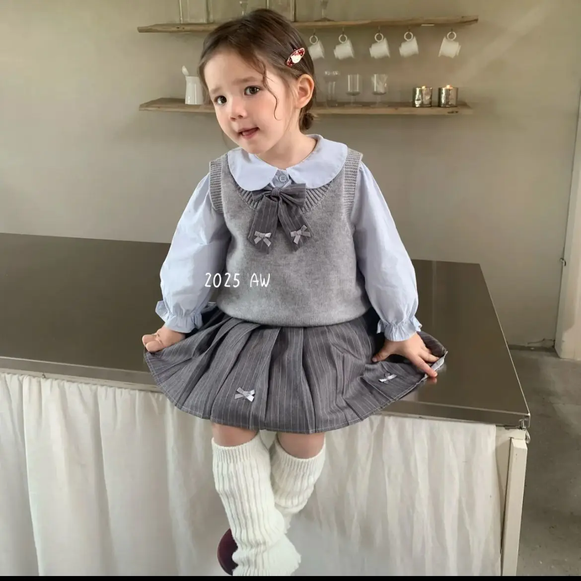 3PCS set Autumn Spring Girls sets Lapel Stripes Shirt+Pleated skirt+Knit Vest Kid Children Toddle baby Cartoon Suits Kid Clothes
3PCS set Autumn Spring Girls sets Lapel Stripes Shirt+Pleated skirt+Knit Vest Kid Children Toddle baby Cartoon Suits Kid Clothes