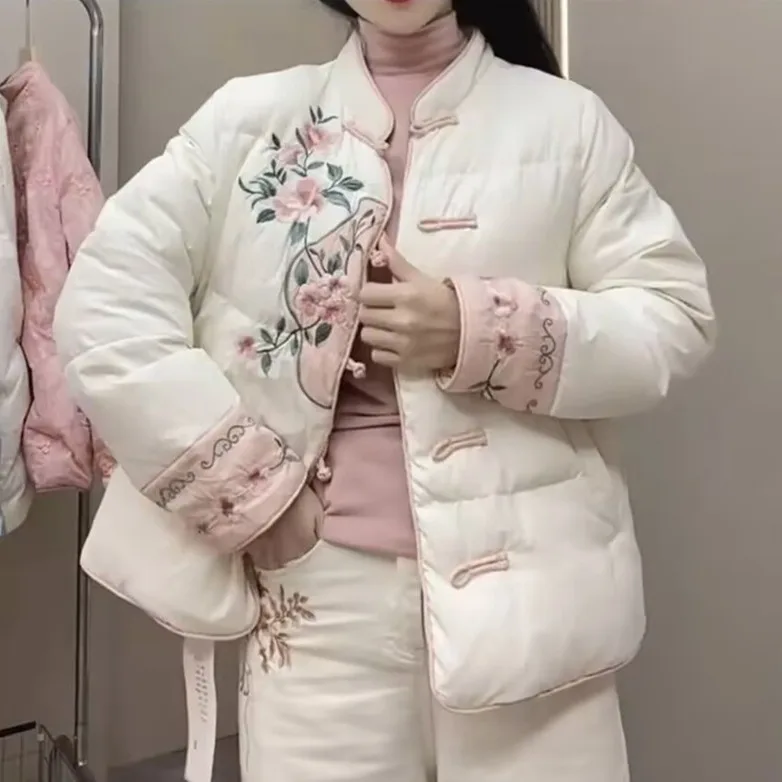 High-End New Chinese Style Women's down Cotton Jacket Heavy Embroidery Warmth Insulation Thickened Cotton Outerwear Coat
High-End New Chinese Style Women's down Cotton Jacket Heavy Embroidery Warmth Insulation Thickened Cotton Outerwear Coat