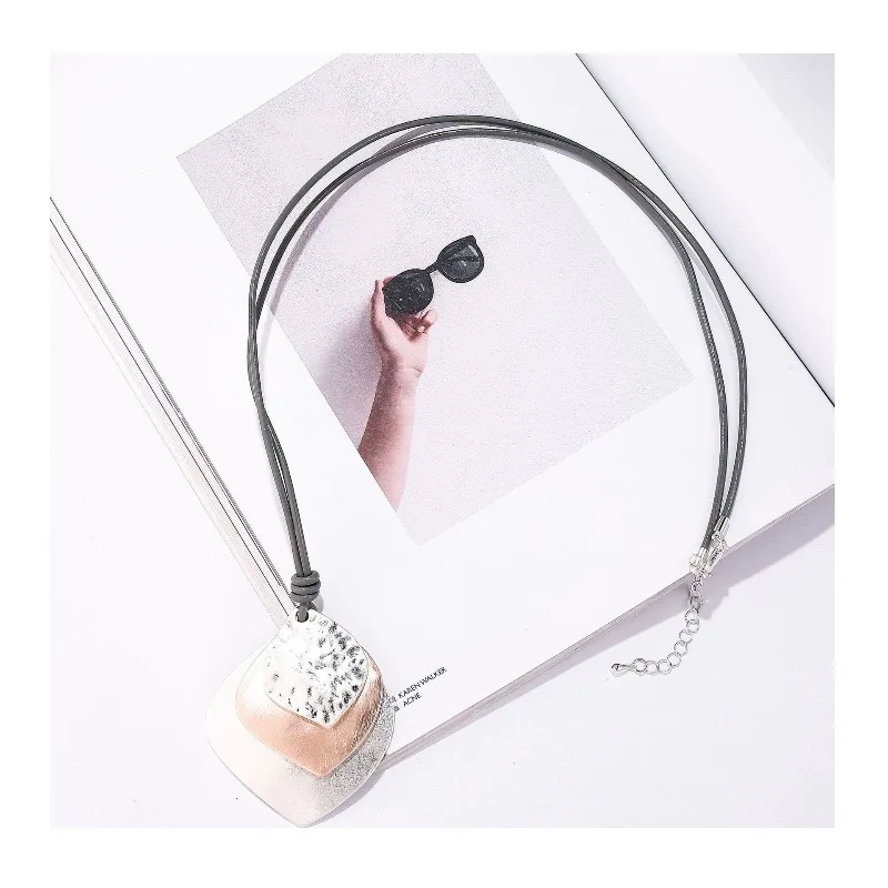 Jewelry Popular Hot Sale Necklace Style Fashion Geometric Metal Women's Mixed Color Long Sweater Chain
Jewelry Popular Hot Sale Necklace Style Fashion Geometric Metal Women's Mixed Color Long Sweater Chain