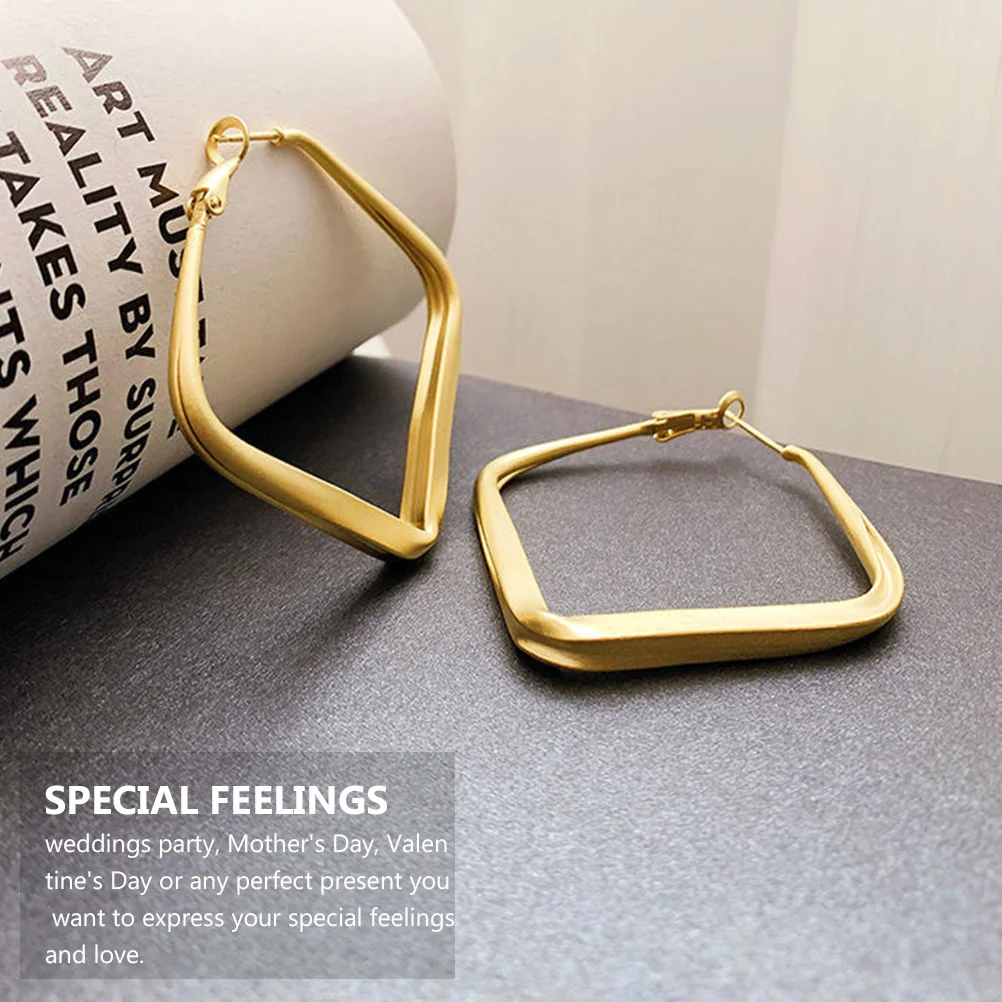 Vintage Earrings for Women Metal 's Earbob Fashion Stylish Simple Copper Miss Female
Vintage Earrings for Women Metal 's Earbob Fashion Stylish Simple Copper Miss Female