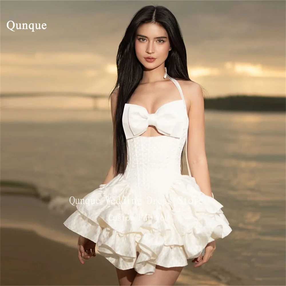 Qunque Short Satin Wedding Dresses Bride Halter Sleeveless A Line Prom Gowns Backless With Bow Mini Robes De Soirée Customized
Qunque Short Satin Wedding Dresses Bride Halter Sleeveless A Line Prom Gowns Backless With Bow Mini Robes De Soirée Customized