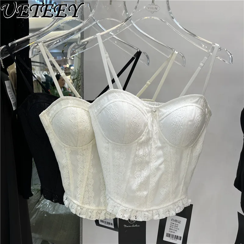 French Lace Fungus Edge White Suspender Vest Women's Camisole 2025 Pleated Hot Girls Style Sexy Chest Pad Slim Short Top Ladies
French Lace Fungus Edge White Suspender Vest Women's Camisole 2025 Pleated Hot Girls Style Sexy Chest Pad Slim Short Top Ladies