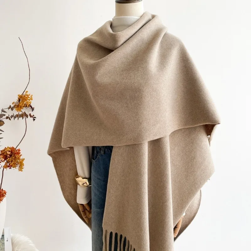 High Quality Solid Color Anti Cashmere Tassel Shawl for Women's Autumn and Winter Fashion Thick and Warm Outdoor Cloak and Cape
High Quality Solid Color Anti Cashmere Tassel Shawl for Women's Autumn and Winter Fashion Thick and Warm Outdoor Cloak and Cape