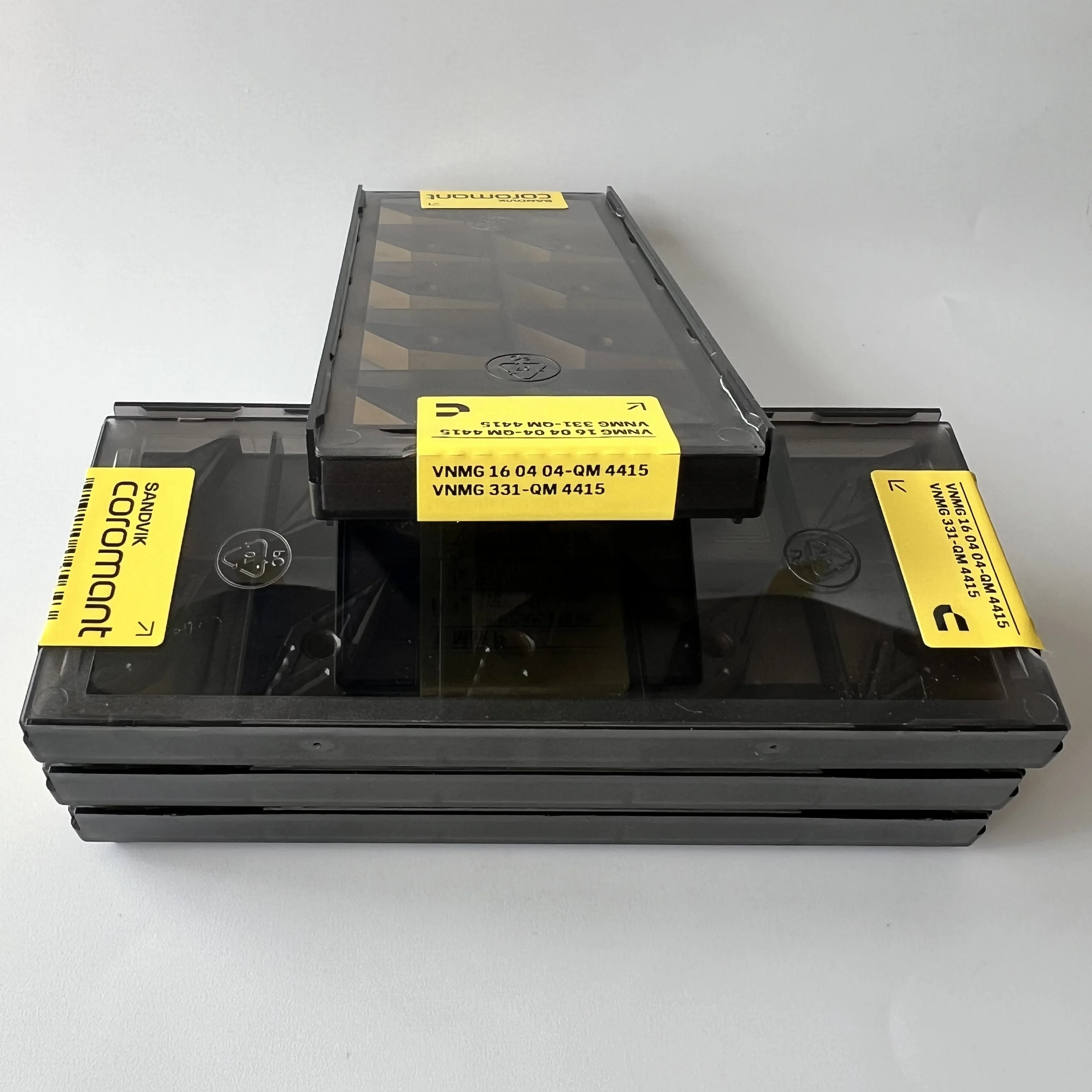 VNMG160404-QM 4415 CNC BLADE
VNMG160404-QM 4415 CNC BLADE