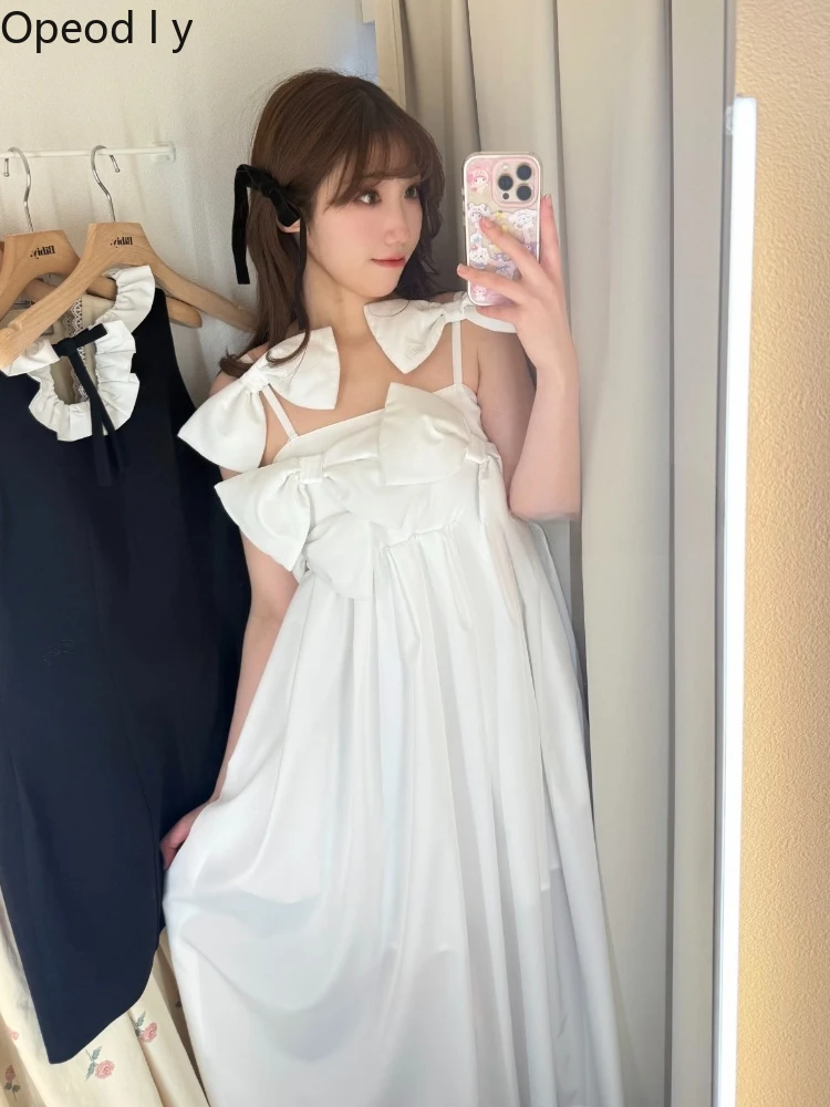 Japanese Fashion Three-dimensional Bow Suspender Dress 2026 Spring and Summer New Women's Loose Temperament Long White Dress
Japanese Fashion Three-dimensional Bow Suspender Dress 2026 Spring and Summer New Women's Loose Temperament Long White Dress