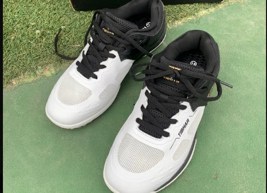 Удобная спортивная обувь с амортизацией, дышащая сетчатая обувь для настольного тенниса, нескользящая обувь для бадминтона, мужская теннисная обувь
Удобная спортивная обувь с амортизацией, дышащая сетчатая обувь для настольного тенниса, нескользящая обувь для бадминтона, мужская теннисная обувь