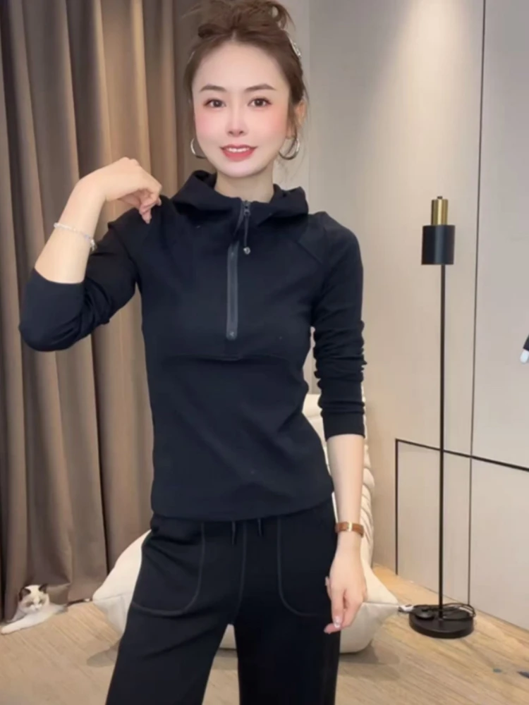 Faionable Slimming Long Sve T-irt with f Zipper And Hood for Women Autumn 2025 New Arrival European Design Sle
Faionable Slimming Long Sve T-irt with f Zipper And Hood for Women Autumn 2025 New Arrival European Design Sle