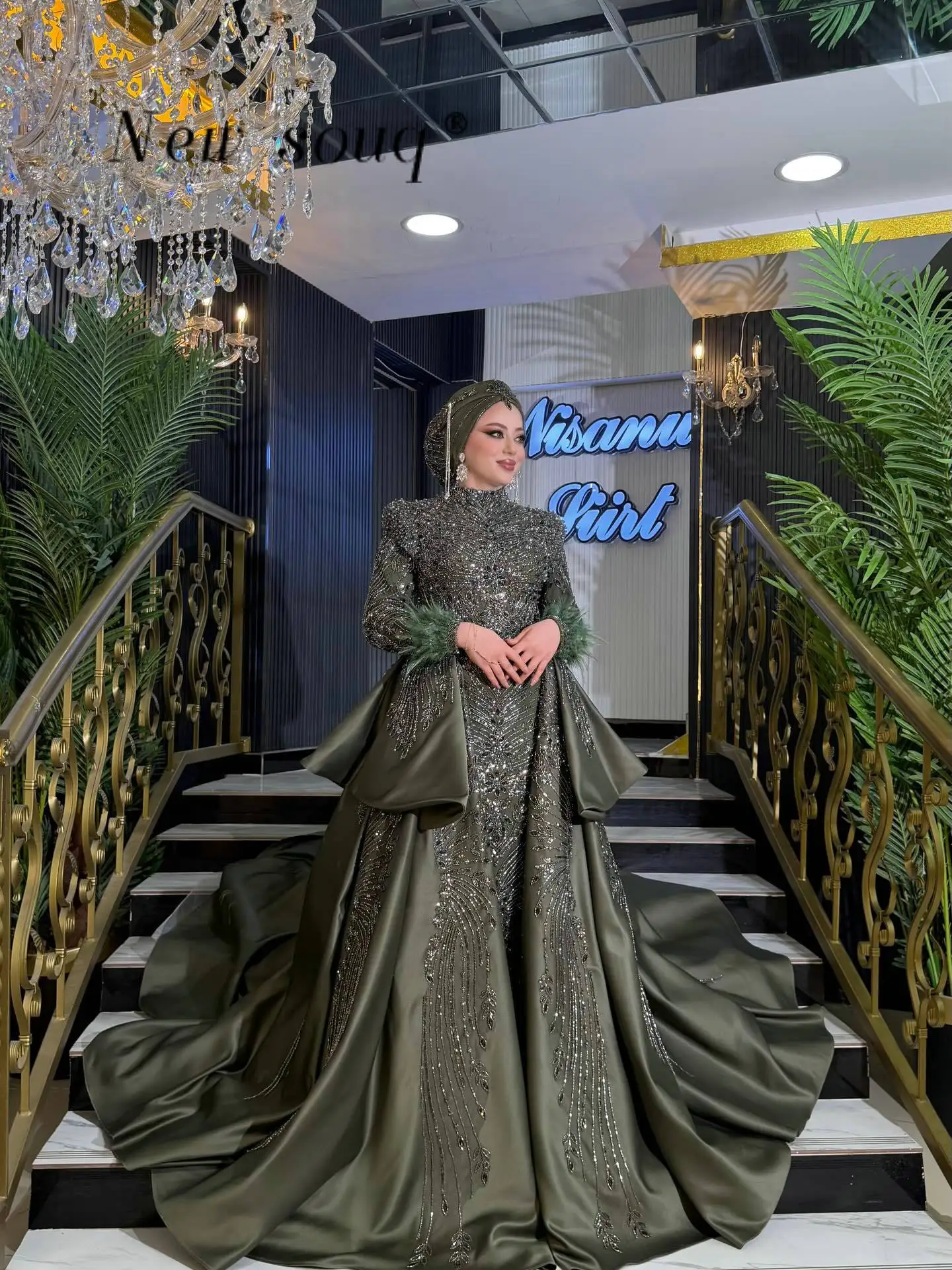 2026 Two Pieces Hunter Green Evening Dresses Customized Feathers Long Sleeves Crystals Muslim Wedding Engagement Prom Gowns
2026 Two Pieces Hunter Green Evening Dresses Customized Feathers Long Sleeves Crystals Muslim Wedding Engagement Prom Gowns