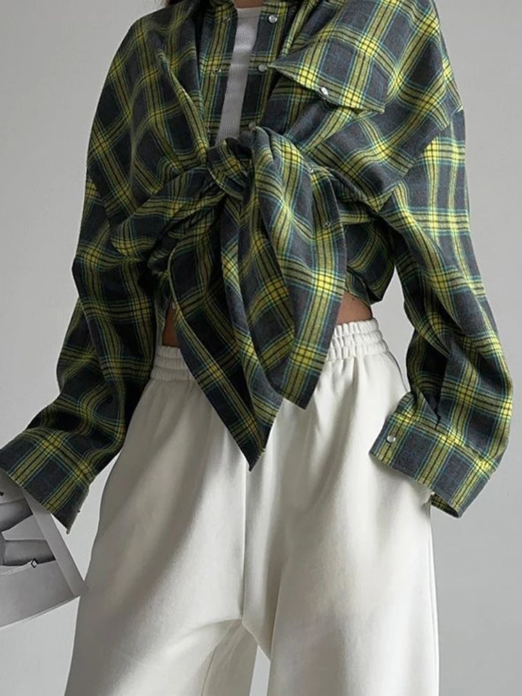 Plaid Shirt Women Autumn Vintage Lapel Long Sleeve Blouse With Pocket Female Korean Fashion Oversize Casual Loose All-match Tops
Plaid Shirt Women Autumn Vintage Lapel Long Sleeve Blouse With Pocket Female Korean Fashion Oversize Casual Loose All-match Tops