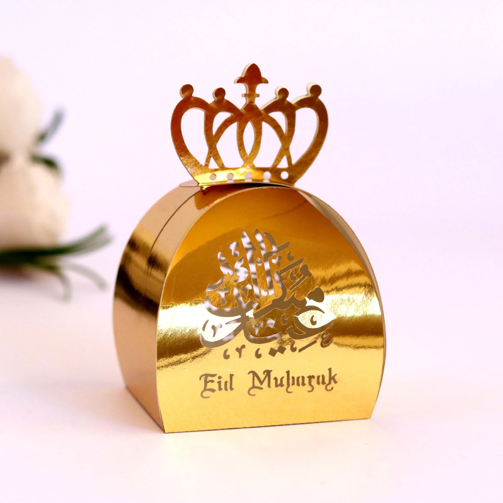 25pcs Candy Boxes Crown Design Hollow Out Gift Box Paper Holders Golden Eid Festival Decorations Foldable Storage
25pcs Candy Boxes Crown Design Hollow Out Gift Box Paper Holders Golden Eid Festival Decorations Foldable Storage