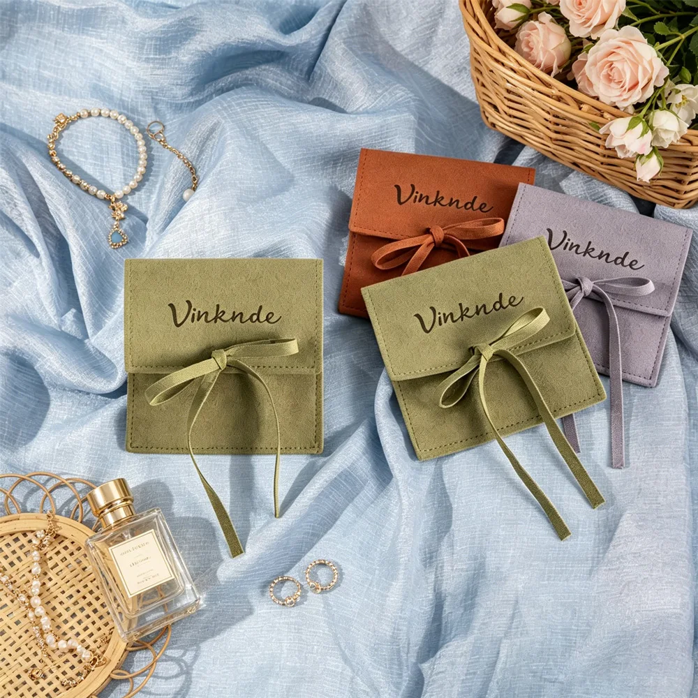 Customized Logo Jewellry Microfiber Suede Pouch Jewelry Packaging With Rope Ribbon Chic Small Earrings Necklace Brooch Dust Bags
Customized Logo Jewellry Microfiber Suede Pouch Jewelry Packaging With Rope Ribbon Chic Small Earrings Necklace Brooch Dust Bags