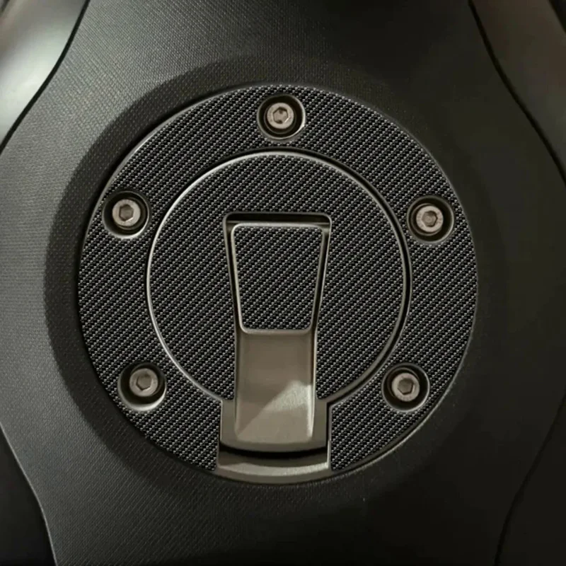 Для Yamaha TMAX 560 tmax560 2022 2023 tMax 560 наклейка на крышку топливного бака 3D углеродное волокно газойль защитные наклейки
Для Yamaha TMAX 560 tmax560 2022 2023 tMax 560 наклейка на крышку топливного бака 3D углеродное волокно газойль защитные наклейки