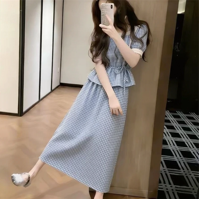 Elegant Unique Short Sleeve T-Shirt And Skirt Two-Piece Set for Women Fashionable And Precise Spring Summer New Arrival
Elegant Unique Short Sleeve T-Shirt And Skirt Two-Piece Set for Women Fashionable And Precise Spring Summer New Arrival