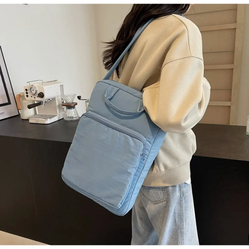 Student Class Crossbody Bag Tablet Bag Minimalist Nylon Bag Commuter Women's Shoulder Bag Large Capacity Handbag Holiday Gift 
Student Class Crossbody Bag Tablet Bag Minimalist Nylon Bag Commuter Women's Shoulder Bag Large Capacity Handbag Holiday Gift