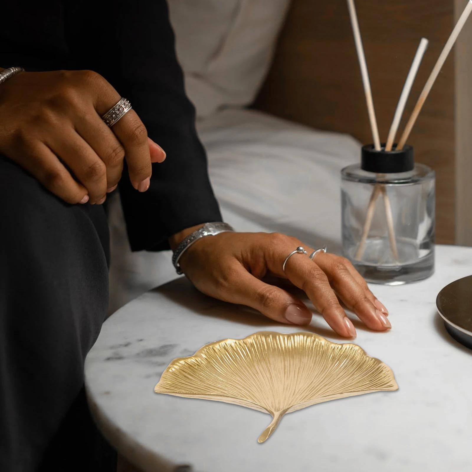 Metal Tray Jewelry Dish Bowl Plate Organizer Display Holder Leaf Shaped European Style Trinket Trinkets
Metal Tray Jewelry Dish Bowl Plate Organizer Display Holder Leaf Shaped European Style Trinket Trinkets
