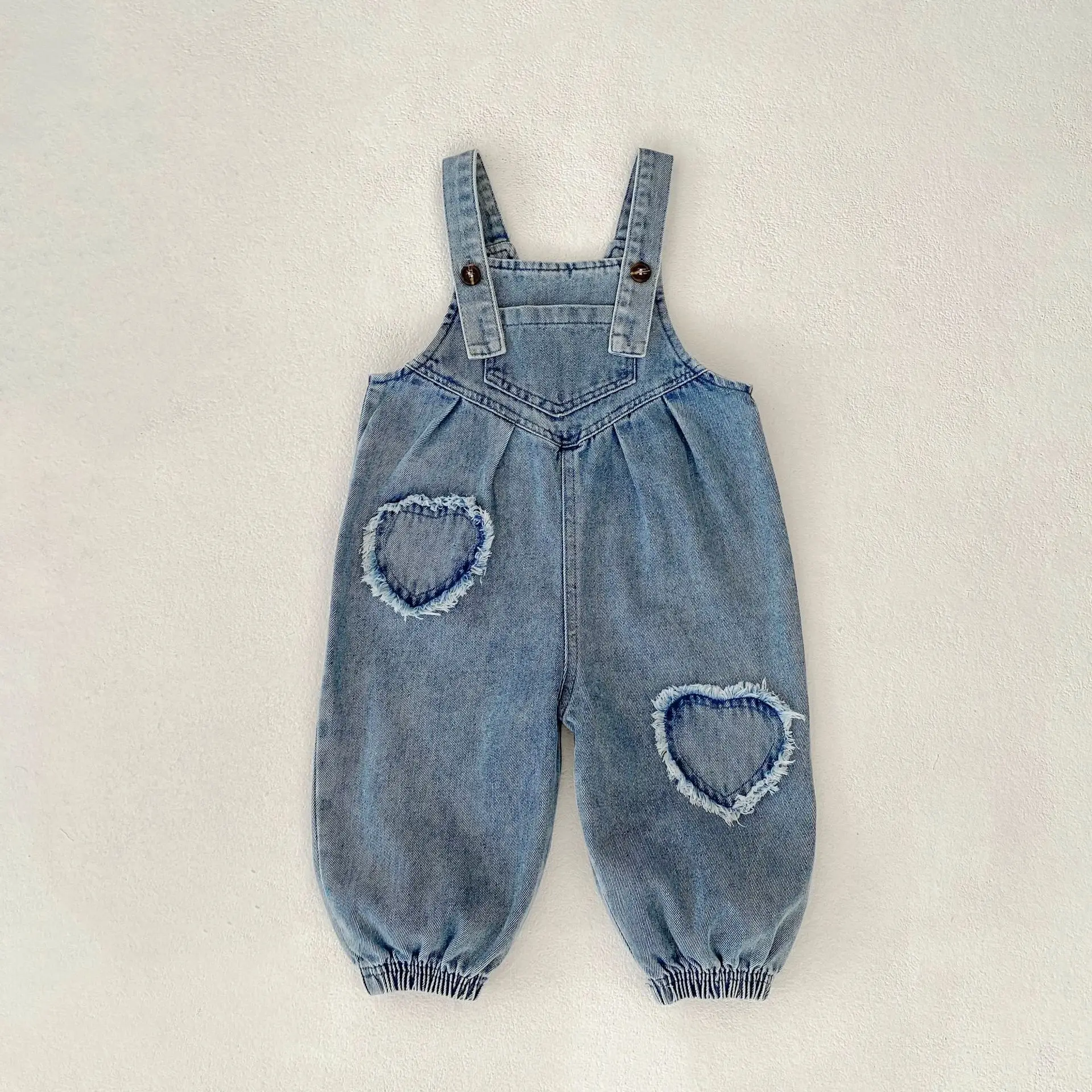 2025 Autumn New Children Denim Overalls Cute Boys Girls Heart Jeans Overalls Baby Strap Trousers Kids Casual Pants
2025 Autumn New Children Denim Overalls Cute Boys Girls Heart Jeans Overalls Baby Strap Trousers Kids Casual Pants