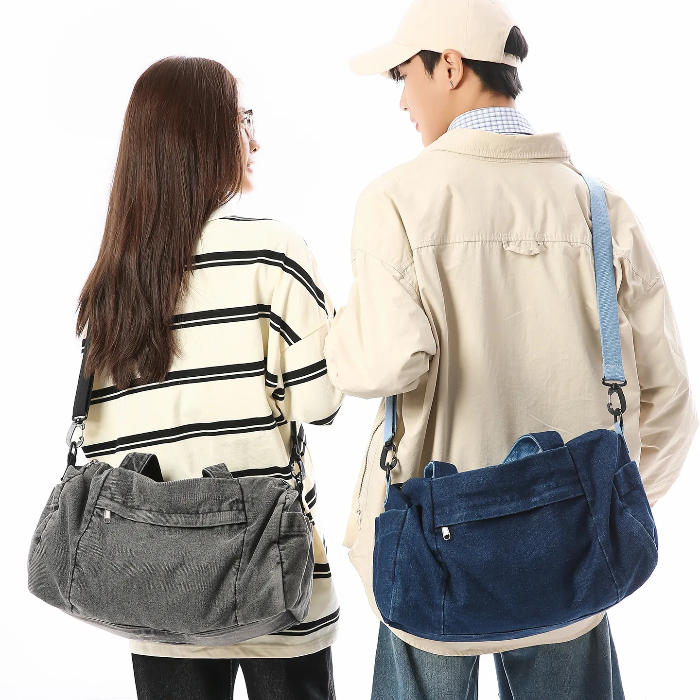 Модная и универсальная джинсовая дорожная сумка 2025 года, новая повседневная сумка через плечо большой вместимости для мужчин, уличная дорожная сумка и фитнес-сумка
Модная и универсальная джинсовая дорожная сумка 2025 года, новая повседневная сумка через плечо большой вместимости для мужчин, уличная дорожная сумка и фитнес-сумка