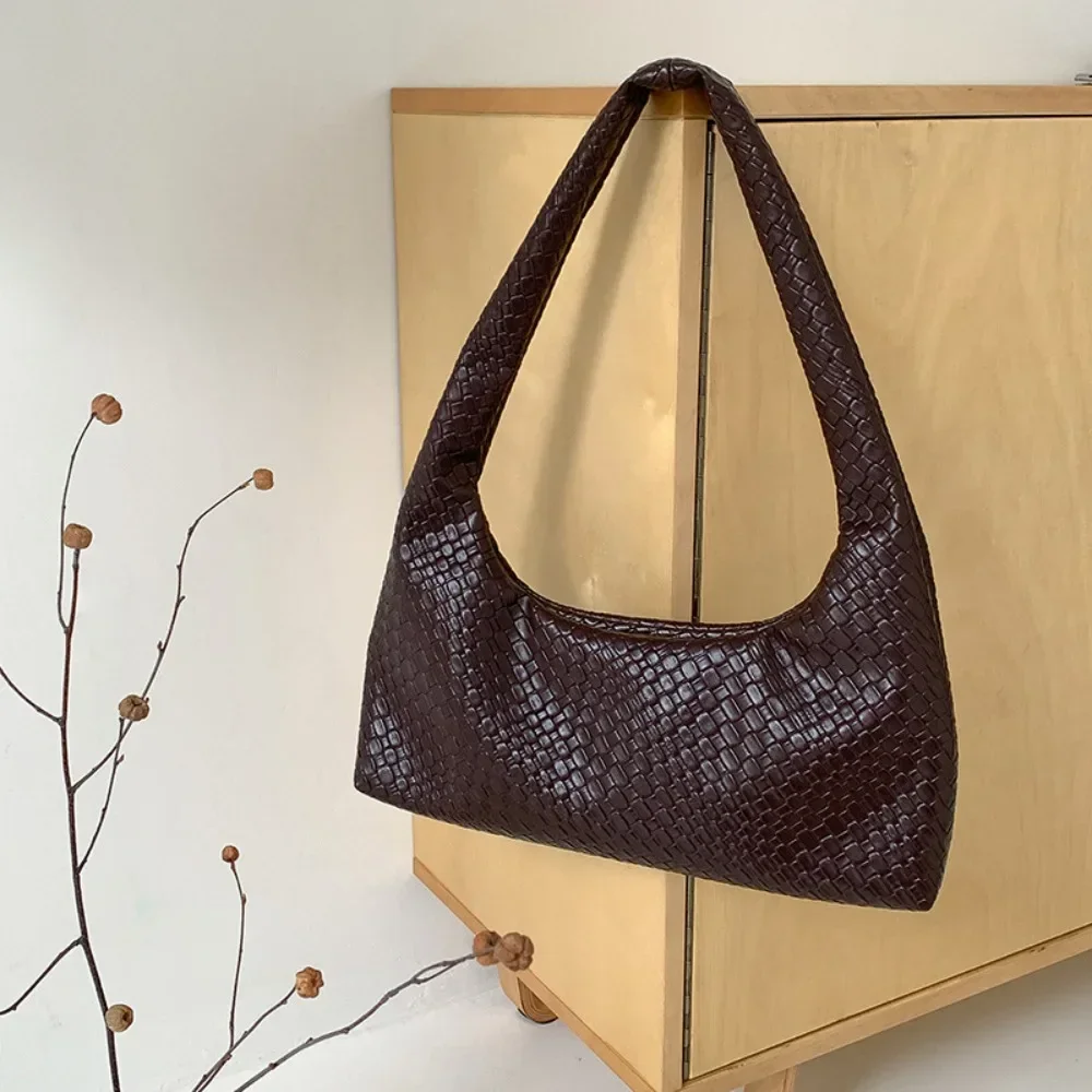 2024 Fashion Woven Bag Soft Leather Vintage Armpit Bags Luxury Designer Shoulder Bags Ladies Commuter Purse Handbags
2024 Fashion Woven Bag Soft Leather Vintage Armpit Bags Luxury Designer Shoulder Bags Ladies Commuter Purse Handbags