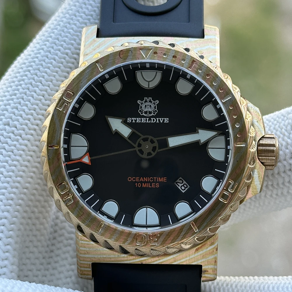 STEELDIVE Men Automatic Watch Timascus Case & Bezel Mechanical Wristwatch Deep Diving 10000m Waterproof Luminous Sapphire NH35
STEELDIVE Men Automatic Watch Timascus Case & Bezel Mechanical Wristwatch Deep Diving 10000m Waterproof Luminous Sapphire NH35
