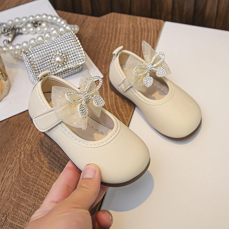 Spring Autumn Toddlers Girls Flat Shoes Luxury Rhinestone Children Princess Shoes with Bow Non-slip Causal Kids Mary Jane Shoes
Spring Autumn Toddlers Girls Flat Shoes Luxury Rhinestone Children Princess Shoes with Bow Non-slip Causal Kids Mary Jane Shoes
