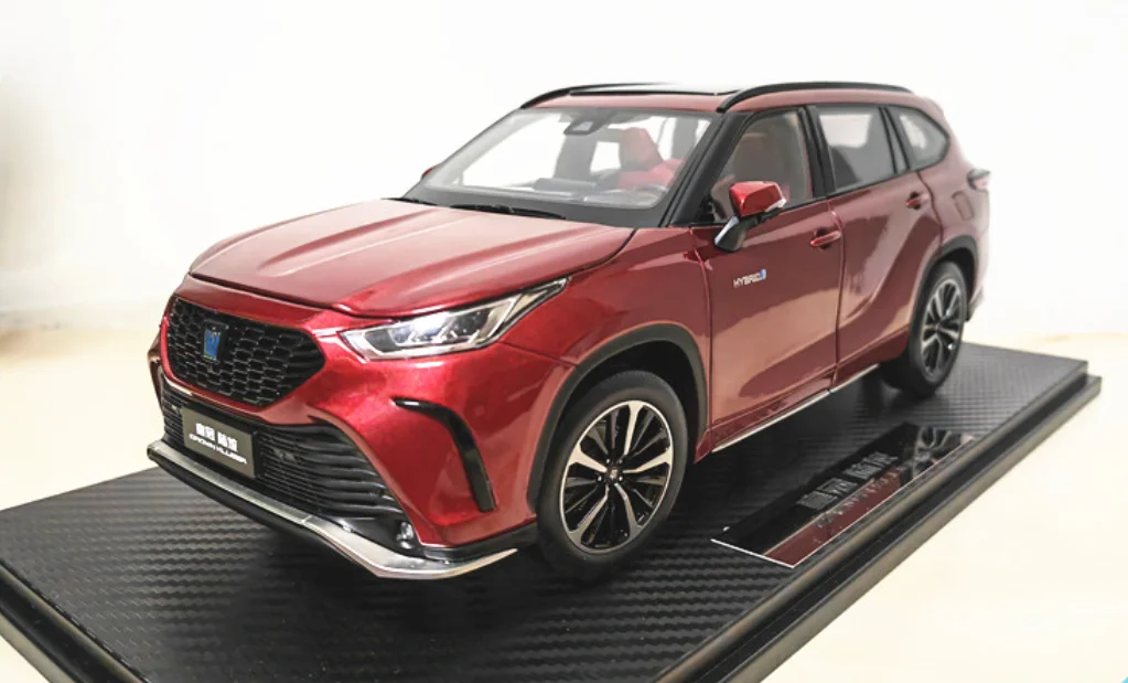 Оригинальная модель автомобиля Faw Toyota Crown Kluger в масштабе 1:18, литая под давлением, коллекционная, для демонстрации, подарок для коллекционеров автомобильных моделей, для мальчиков
Оригинальная модель автомобиля Faw Toyota Crown Kluger в масштабе 1:18, литая под давлением, коллекционная, для демонстрации, подарок для коллекционеров автомобильных моделей, для мальчиков