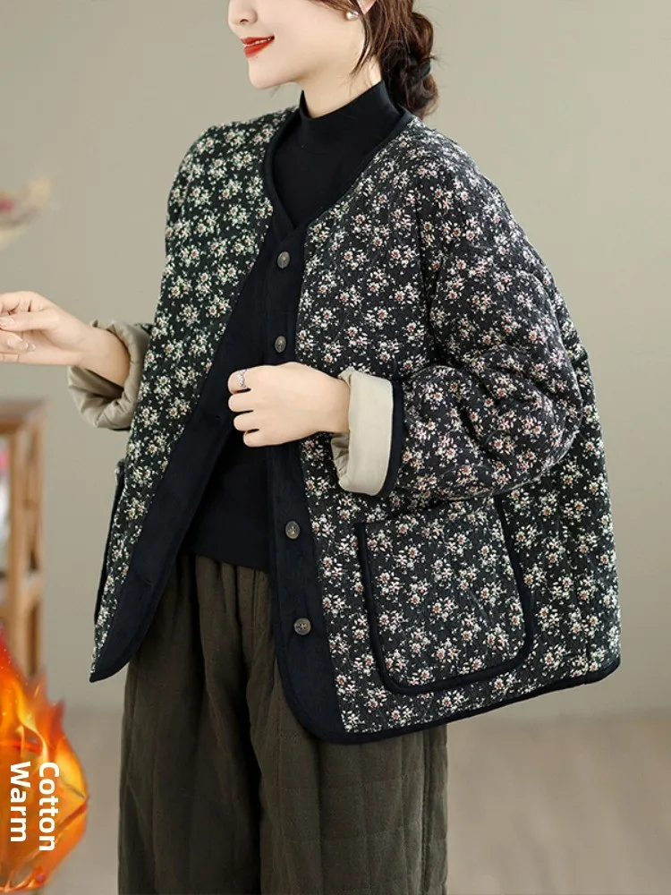 Retro Floral Cotton Jacket Thickened Winter Coat for Women No Collar Floral Print Long Sleeve Single Button Closure Casual Style
Retro Floral Cotton Jacket Thickened Winter Coat for Women No Collar Floral Print Long Sleeve Single Button Closure Casual Style