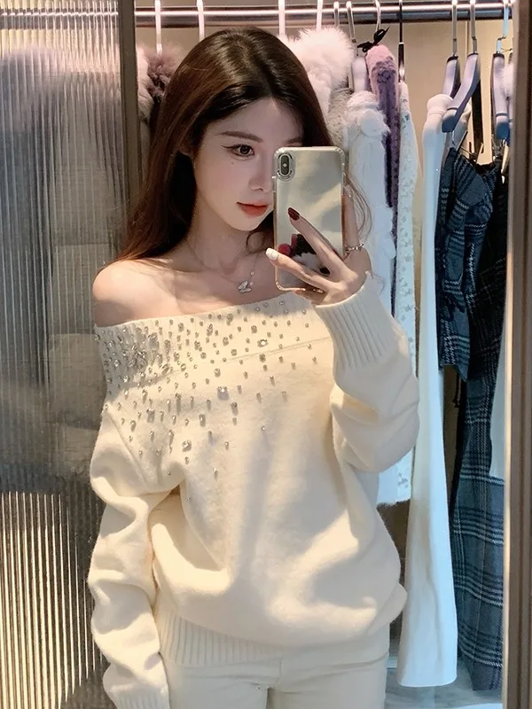 Ladies' Diamond-Embedded Knitted oulder Bared Top Lazy Sle Loose Fit Autumn Winter Sweater Comfortable Warm Long Sve
Ladies' Diamond-Embedded Knitted oulder Bared Top Lazy Sle Loose Fit Autumn Winter Sweater Comfortable Warm Long Sve