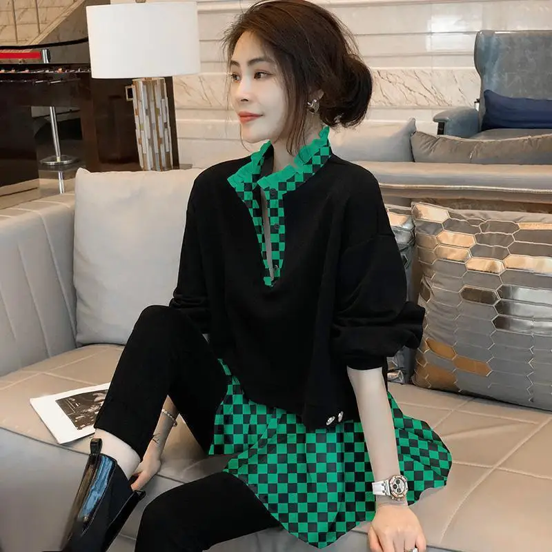 Hoodie female 2023 spring new black fake two-piece sweater women plaid stitching design sense niche fashion o neck clothing top
Hoodie female 2023 spring new black fake two-piece sweater women plaid stitching design sense niche fashion o neck clothing top
