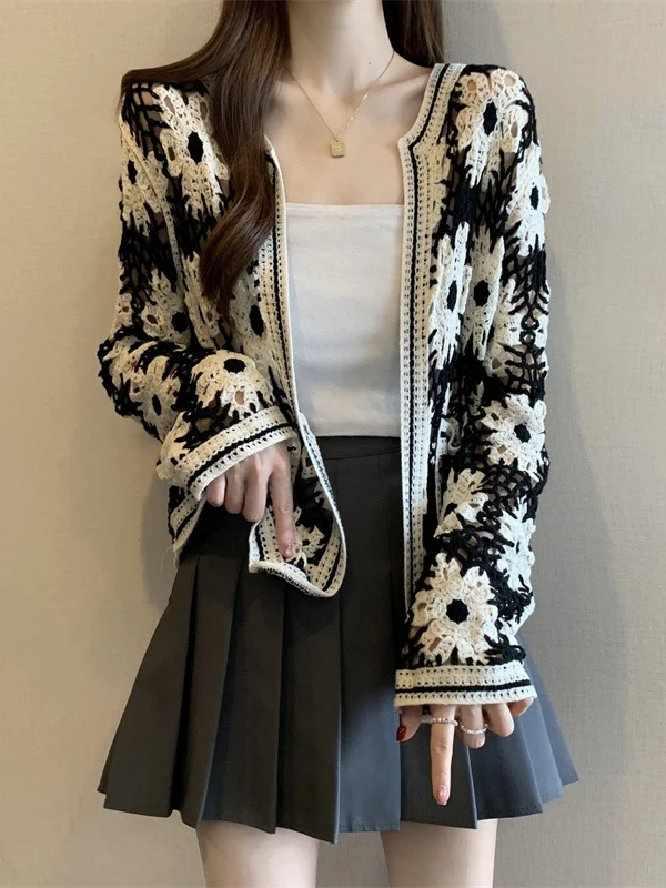 Elegant Knitted Flower Design Women's Sweater Large Size Hollow out Hook Work Spring Summer Outerwear Cardigan Top
Elegant Knitted Flower Design Women's Sweater Large Size Hollow out Hook Work Spring Summer Outerwear Cardigan Top