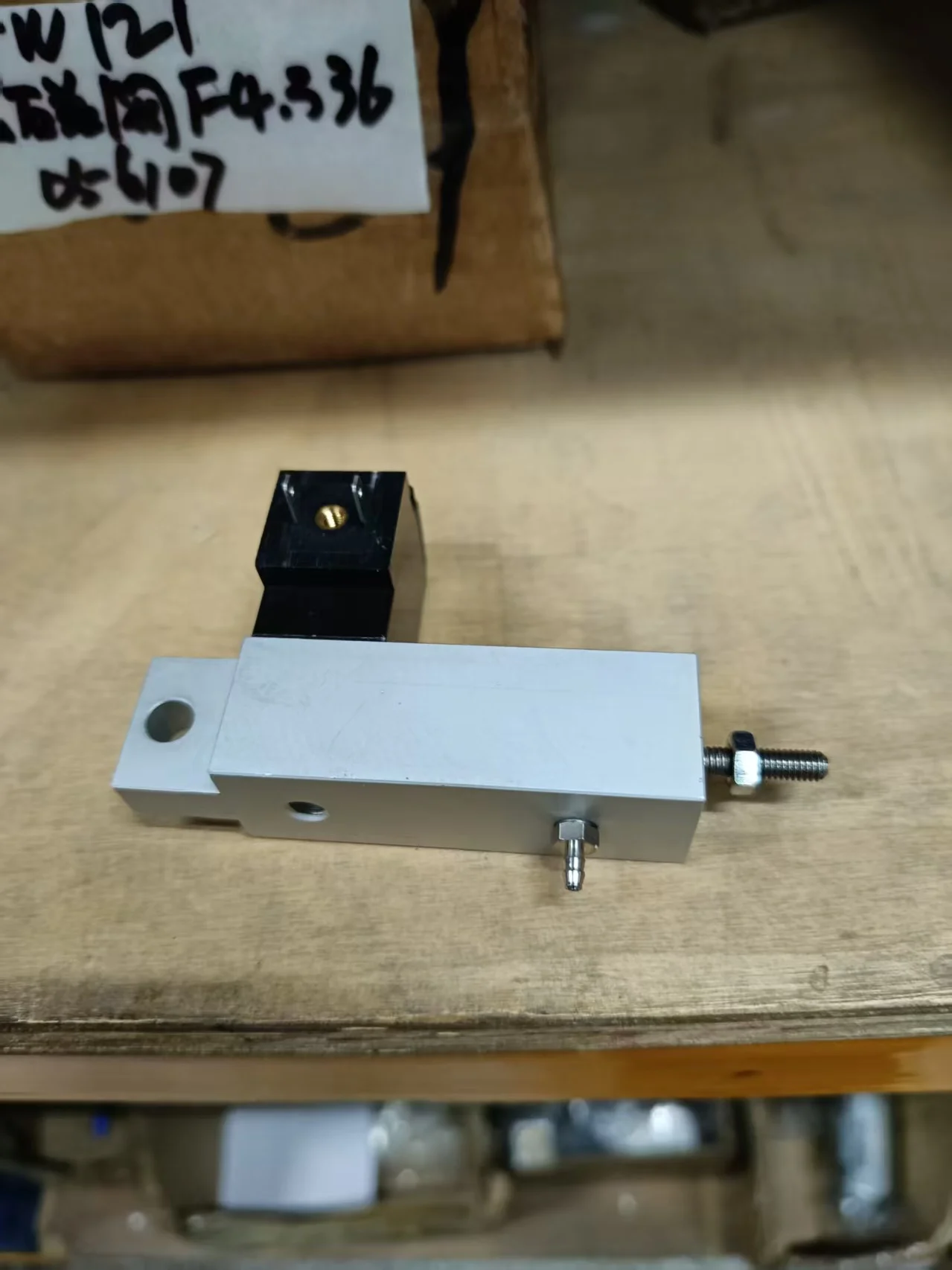 High Quality 61.184.1136 Solenoid Valve for Offset Printing Spare Parts
High Quality 61.184.1136 Solenoid Valve for Offset Printing Spare Parts