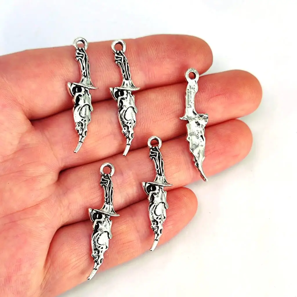 50pcs making jewelry findings original new trendy skull dagger charm for DIY earring necklace
50pcs making jewelry findings original new trendy skull dagger charm for DIY earring necklace