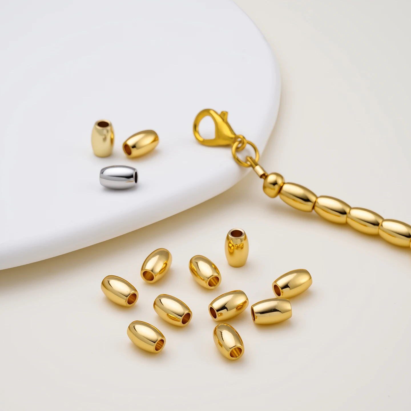 5Pcs 18k Gold Plated Brass Oval Cylinder Beads Spacer Loose Beads For DIY Bracelets Necklaces Jewelry Making Findings
5Pcs 18k Gold Plated Brass Oval Cylinder Beads Spacer Loose Beads For DIY Bracelets Necklaces Jewelry Making Findings
