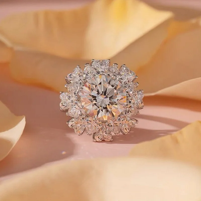 5 Carat Moissanite Flower Ring S925 Sterling Silver Engagement Ring for Women 2025 Wedding Jewelry Gift Free Shipping
5 Carat Moissanite Flower Ring S925 Sterling Silver Engagement Ring for Women 2025 Wedding Jewelry Gift Free Shipping