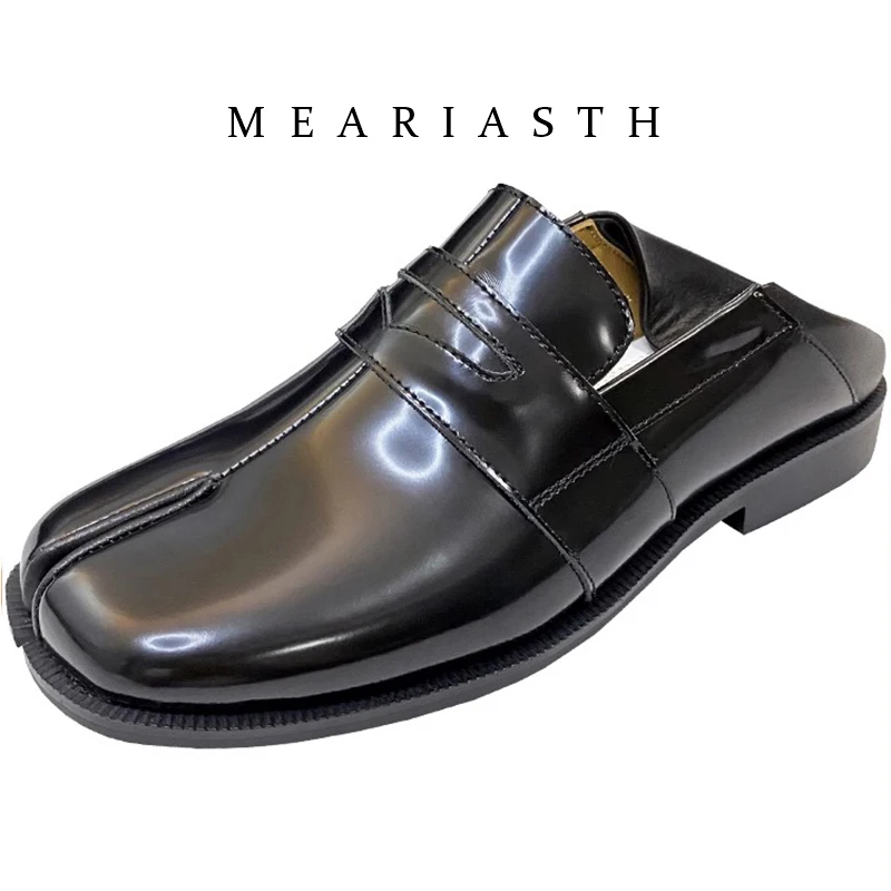 Черные лоферы таби из лакированной кожи с раздельным носком для женщин, нескользящие, легкие, с круглым носком, широкие, повседневные, стильные, мужские мокасины
Черные лоферы таби из лакированной кожи с раздельным носком для женщин, нескользящие, легкие, с круглым носком, широкие, повседневные, стильные, мужские мокасины