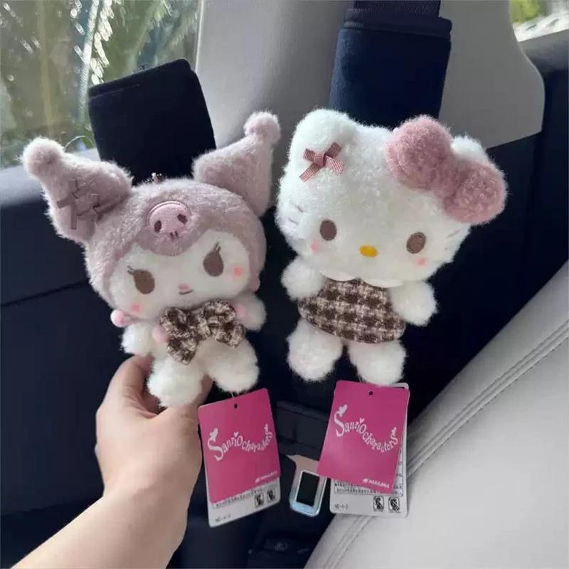 Автомобильные наплечники Kuromi, защитный чехол для ремня безопасности, противоударный Sanriou, мультяшные украшения автомобиля, аксессуары, праздничный подарок
Автомобильные наплечники Kuromi, защитный чехол для ремня безопасности, противоударный Sanriou, мультяшные украшения автомобиля, аксессуары, праздничный подарок