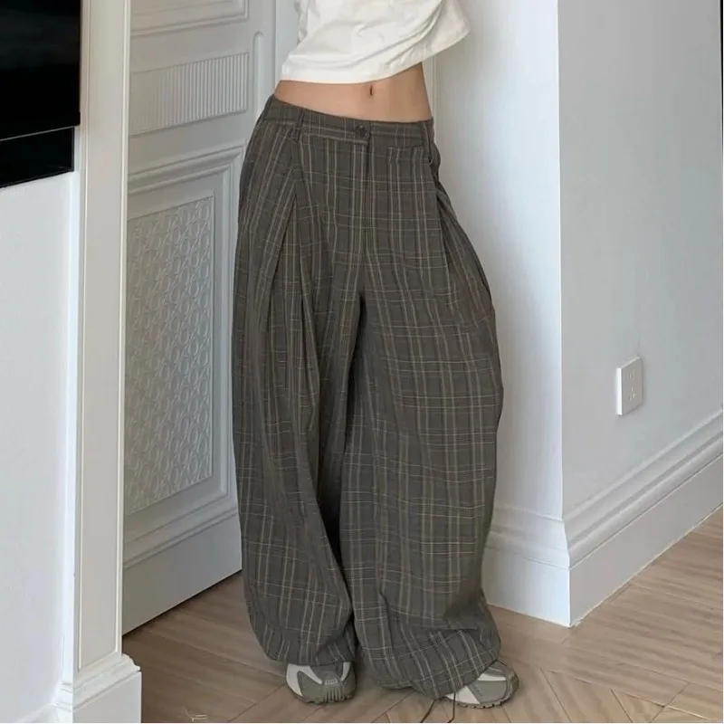 Korea Style Elastic Mid Waist Plaid Wide Leg Long Pants Women Autumn Spring Loose Full Length Trousers Female 2025
Korea Style Elastic Mid Waist Plaid Wide Leg Long Pants Women Autumn Spring Loose Full Length Trousers Female 2025